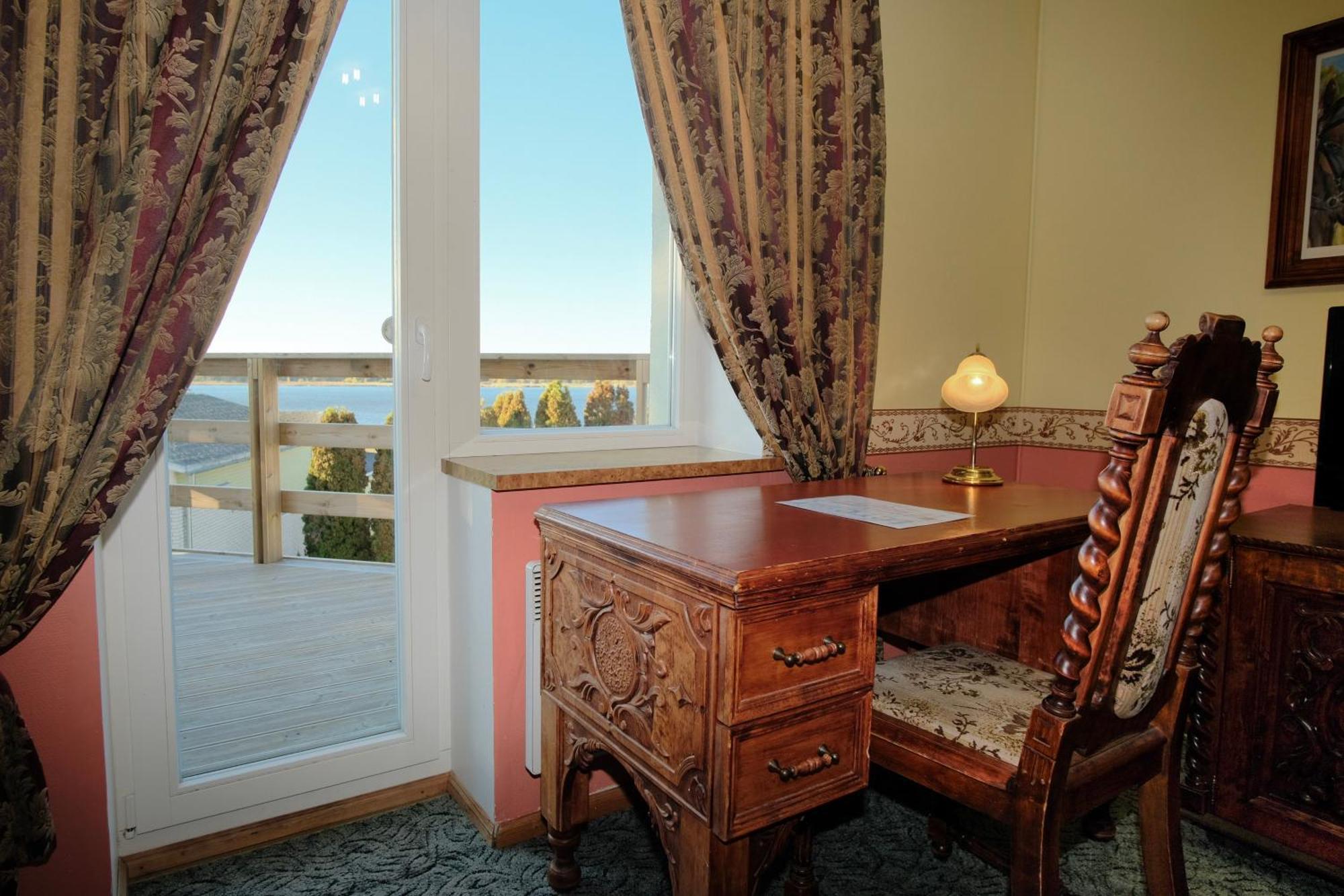 Paeeva Hotel 2*