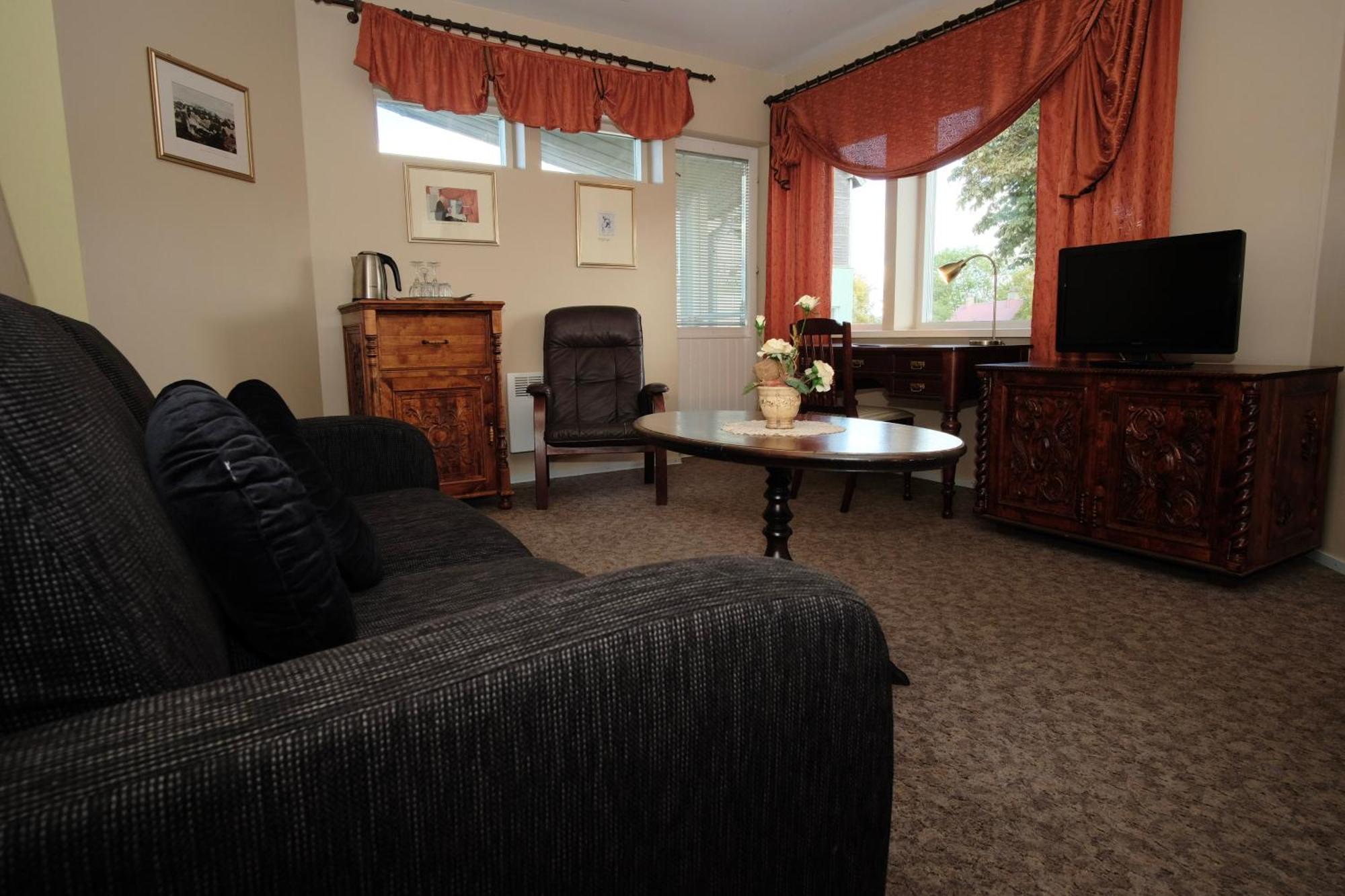 Paeeva Hotel 2*